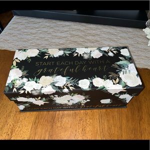 Floral decorative box
